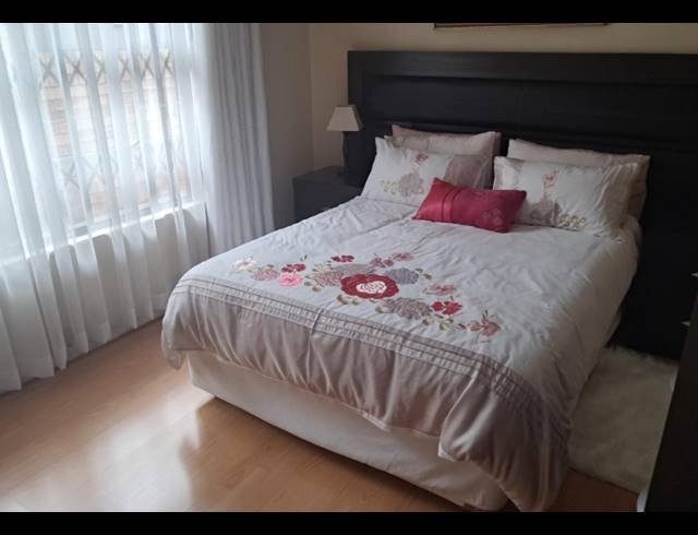 3 BEDROOM TOWNHOUSE FOR SALE IN NEW REDRUTH